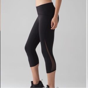 Lululemon Train Times Crop (17") black size 6